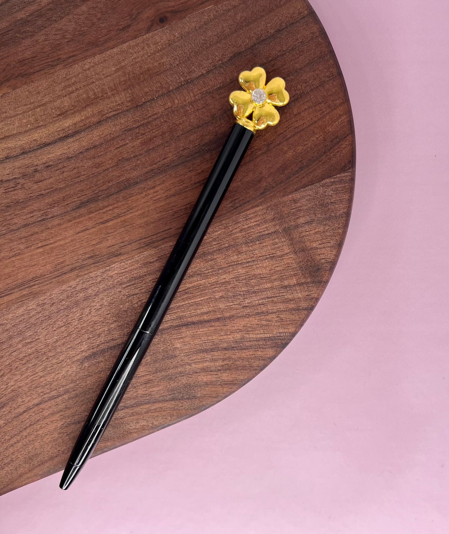 Black Clover pen