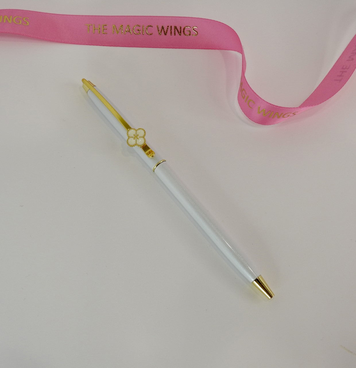 White Rose Pen